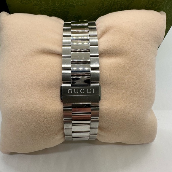 Gucci G-Timeless Automatic Watch 38MM with Bees - Picture 8 of 10